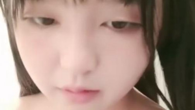 레드걸[동양야동] 깜찍한 라리 양고기, 청순한 외모, 혼자 집에서 노는 구멍, 진동봉에 구멍 뚫기 편하게 남자 개발 원함