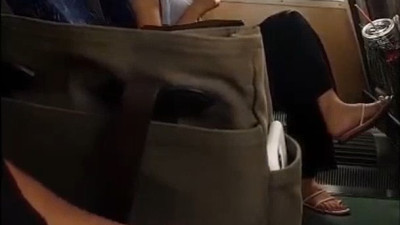 기차 안 딸딸이남 [레드걸 한국야동,최신야동,무료야동]