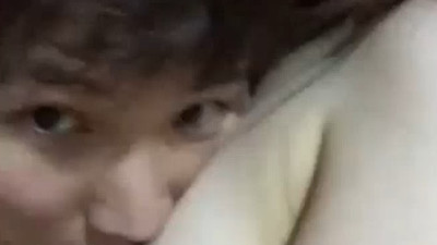 《여친 젖꼭지를 너무 좋아하는 남자》 [레드걸 한국야동,최신야동,무료야동]