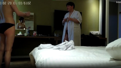 뚱남 시리즈 - 레전드 신한은행녀 [레드걸 한국야동,최신야동,무료야동]